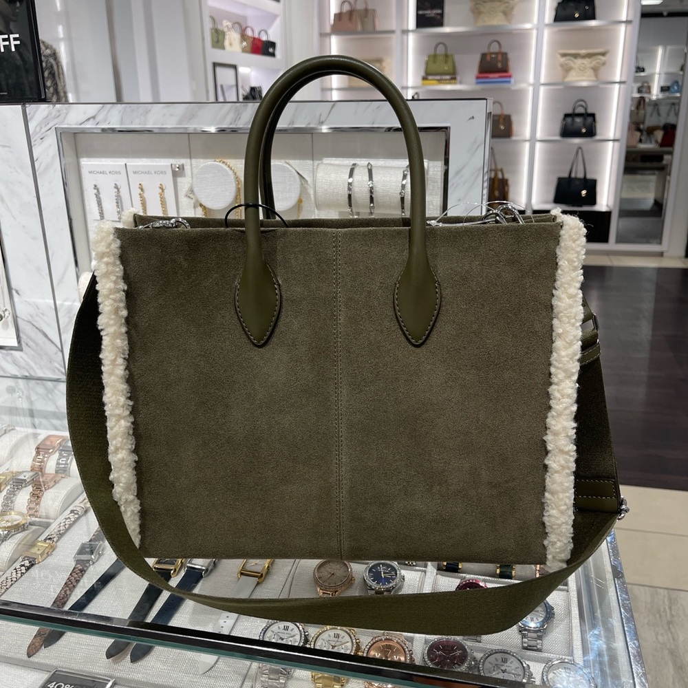 MICHAEL KORS Mirella Medium Suede and Faux Shearling Tote Bag
Olive 
NWT - Picture 16 of 16